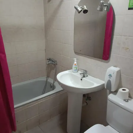 Tenerife Hostel Хостел